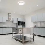 Villa Luxury Moravany nad Vahom